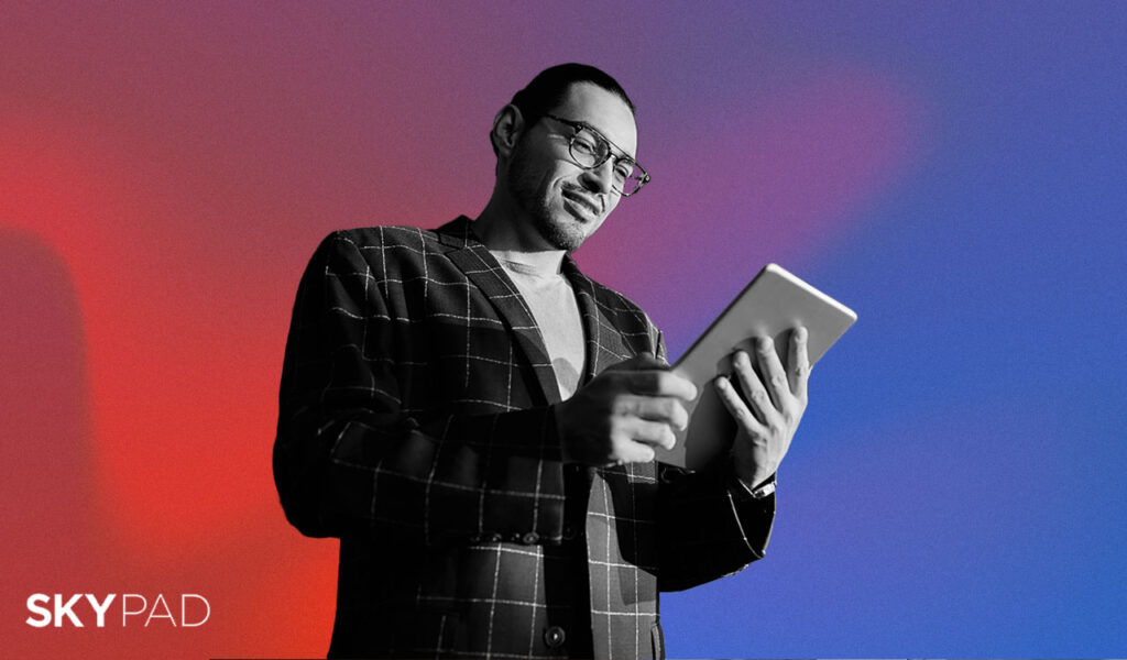 Business Wisdom + AI in Retail Decision-Making 1 Business Wisdom + AI in Retail Decision-Making