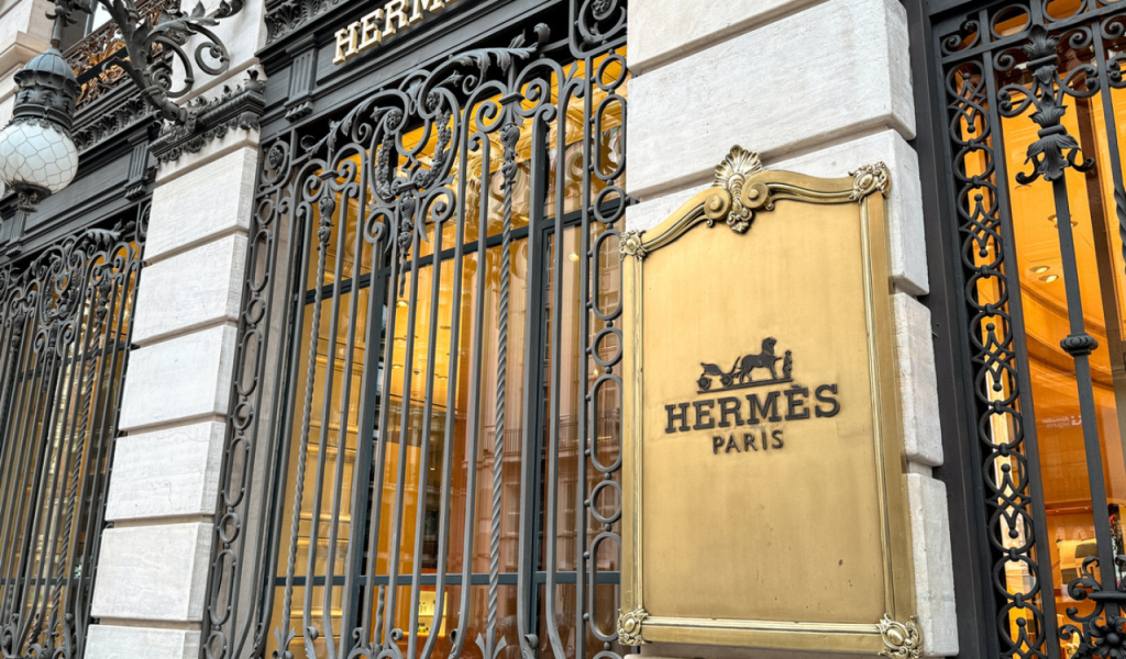 A New Formula for Luxury Marketing 4 A New Formula for Luxury Marketing