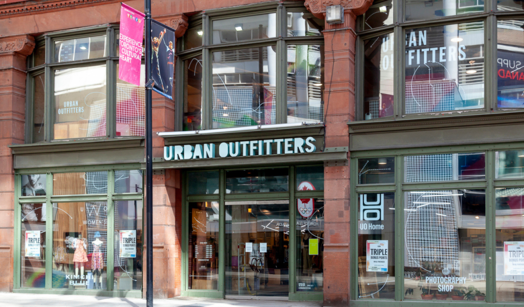 Urban Outfitters’ New Store Design Is Far from the Mark 7 Urban Outfitters New Store Design Is Far from the Mark